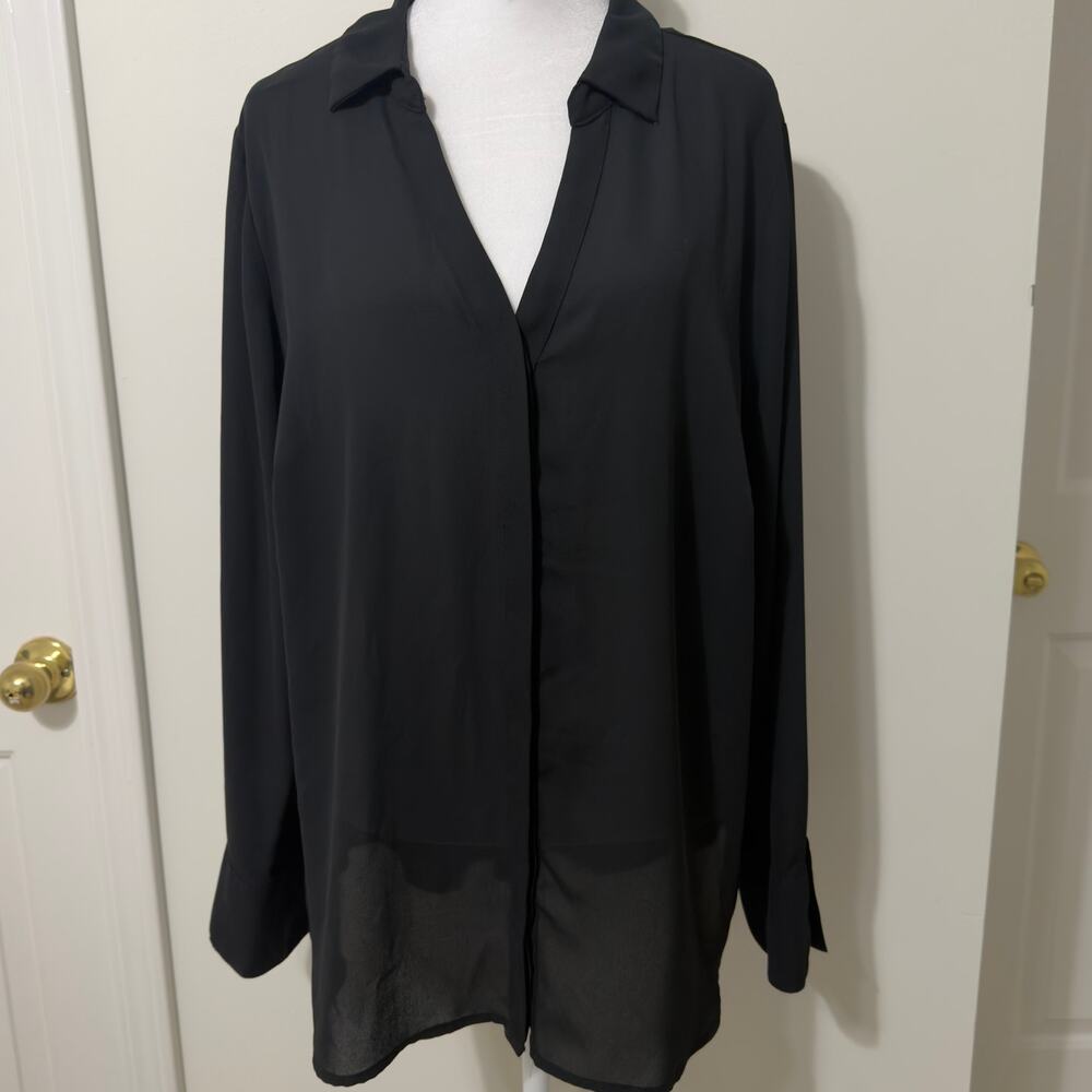 Liz Claiborne Black Long Sleeve Button-Up Blouse